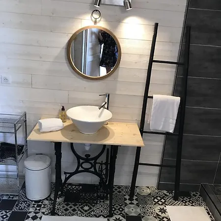 Konukevi Maison & Tartine Colombey-les-deux-Églises